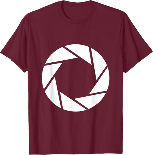 Aperture Photographer T-Shirt - T-Shirt | Maroon