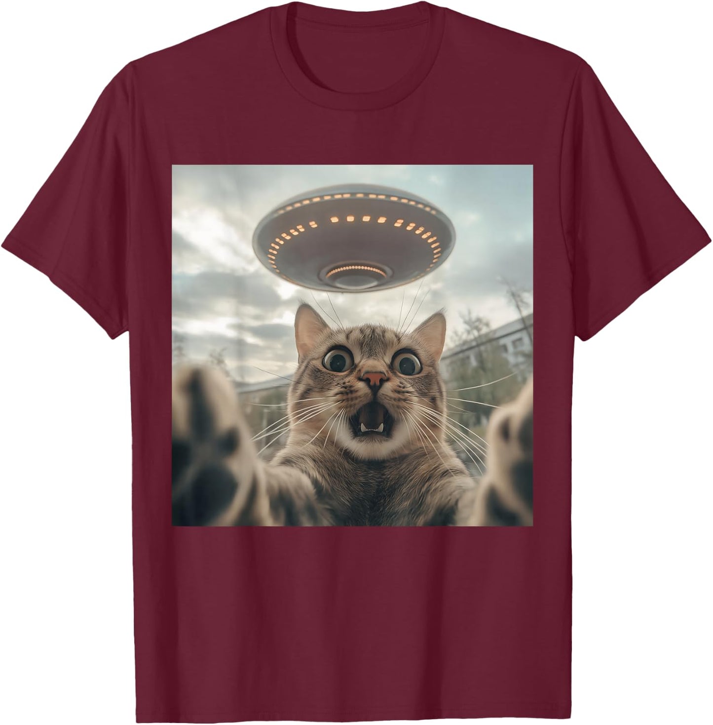 Cat Selfie With Alien UFO Funny Cat T-Shirt - T-Shirt | Maroon