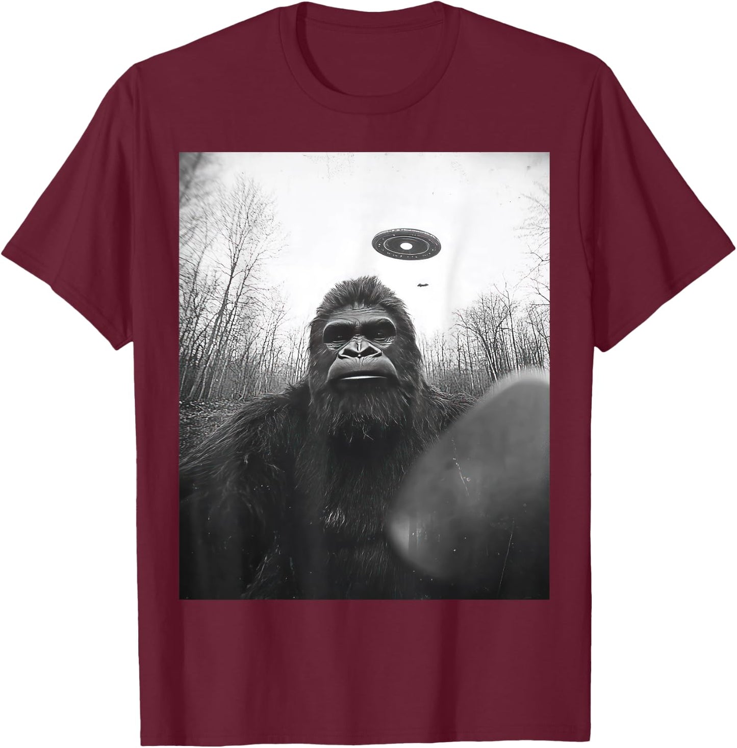 Funny graphic Sasquatch BigFoot UFO Alien Funny weird T-Shirt - T-Shirt | Maroon