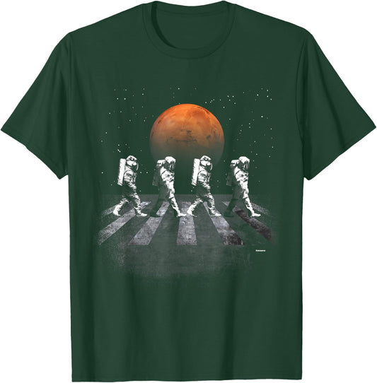Astronauts in Walking in Space Occupy Mars T-Shirt - T-Shirt | Forest