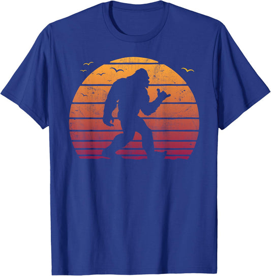 Vintage Bigfoot Surfing Beach vacation Retro surf Sun shaka T-Shirt - T-Shirt | Royal