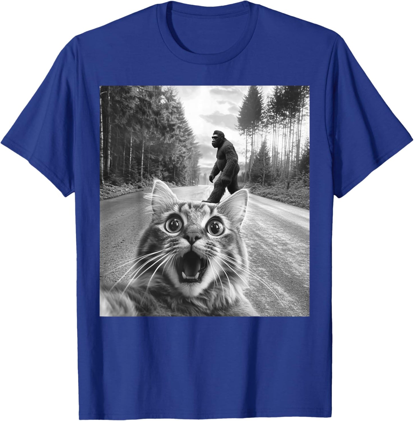 Funny Cat Selfie Bigfoot Big Foot Graphic Sasquatch Meme T-Shirt - T-Shirt | Royal