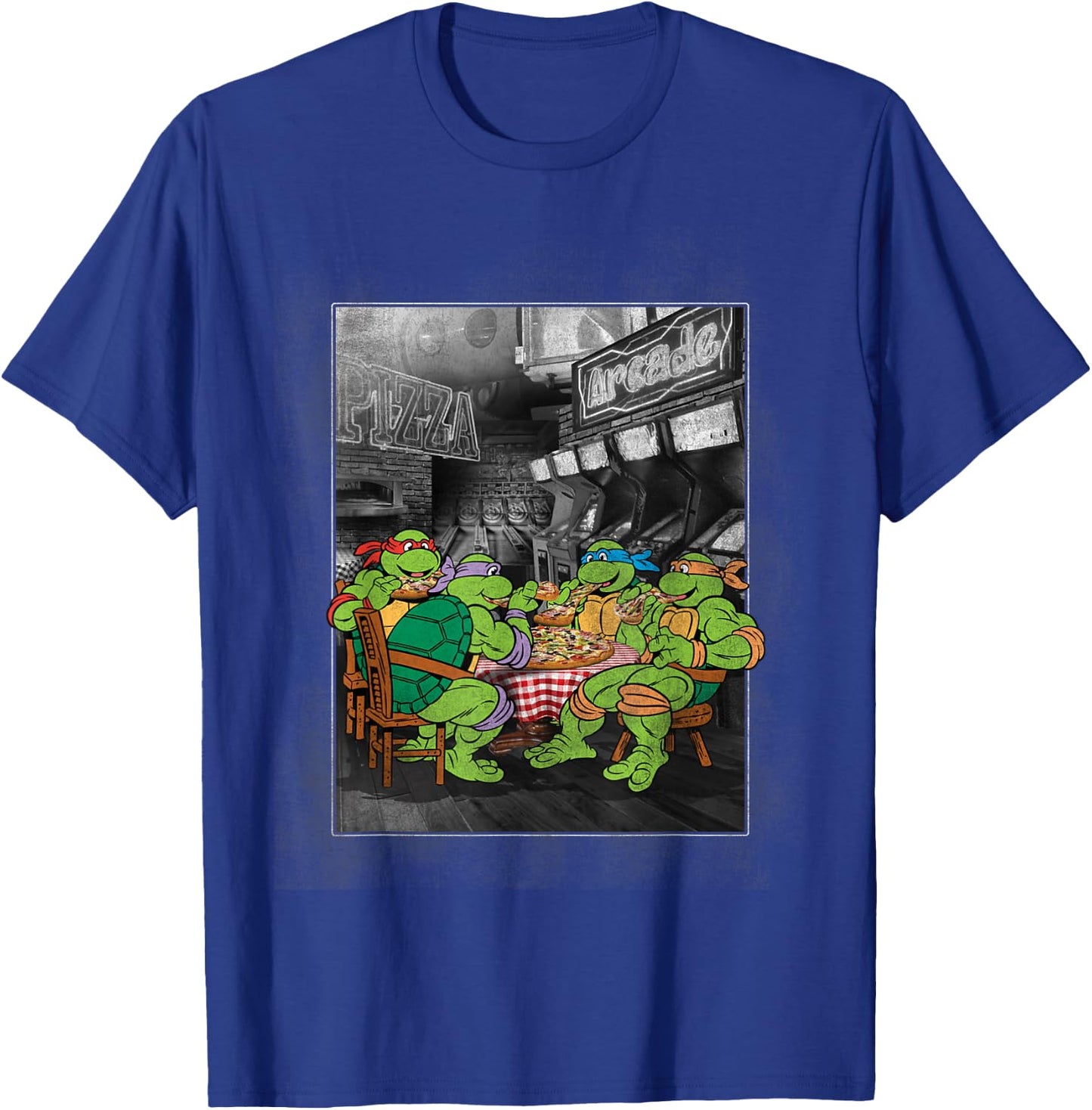 TMNT Photoreal Group Eating Pizza T-Shirt - T-Shirt | Royal