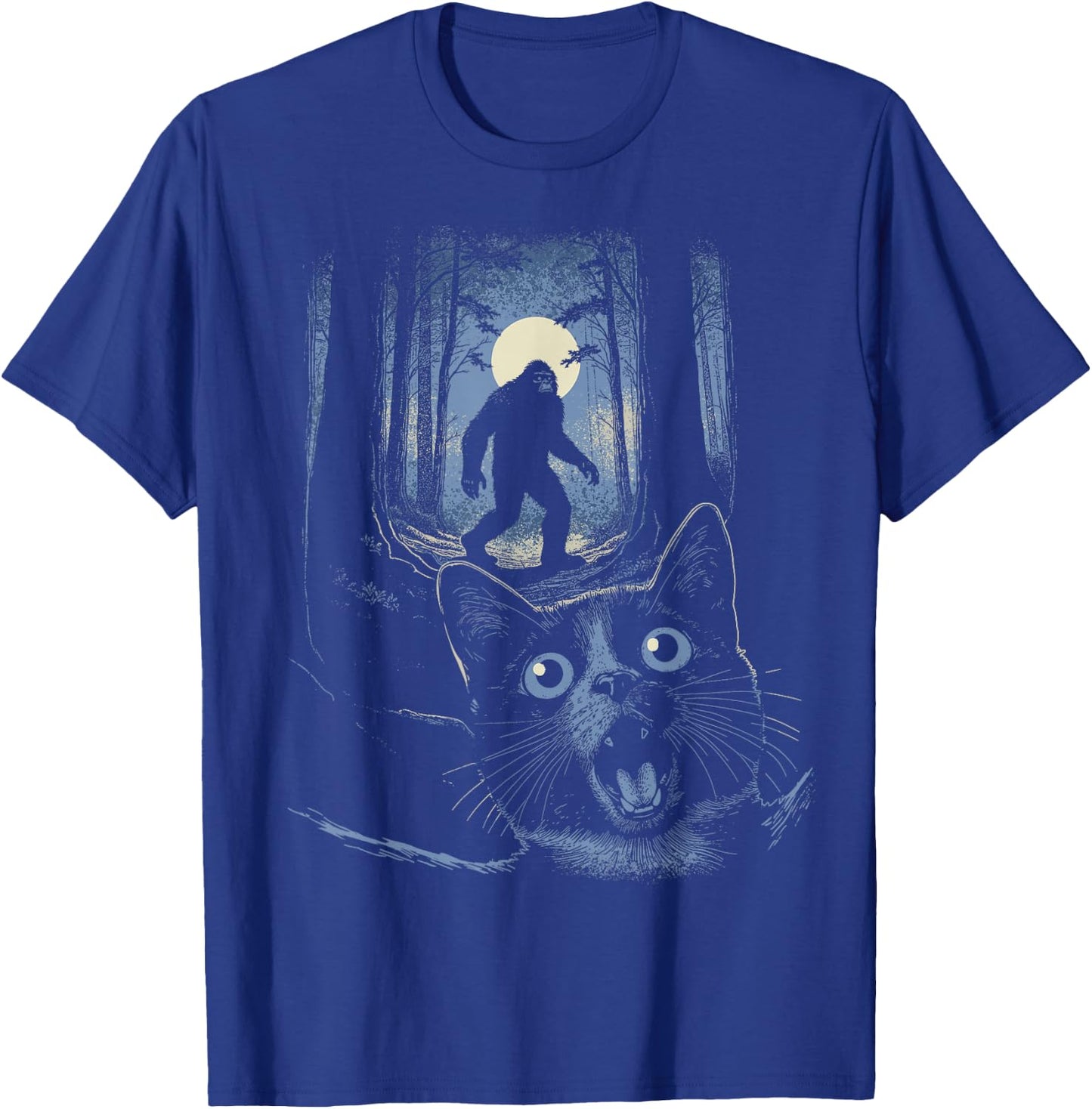 Funny Surprised Scared Cat Selfie With Bigfoot Sasquatch T-Shirt - T-Shirt | Royal