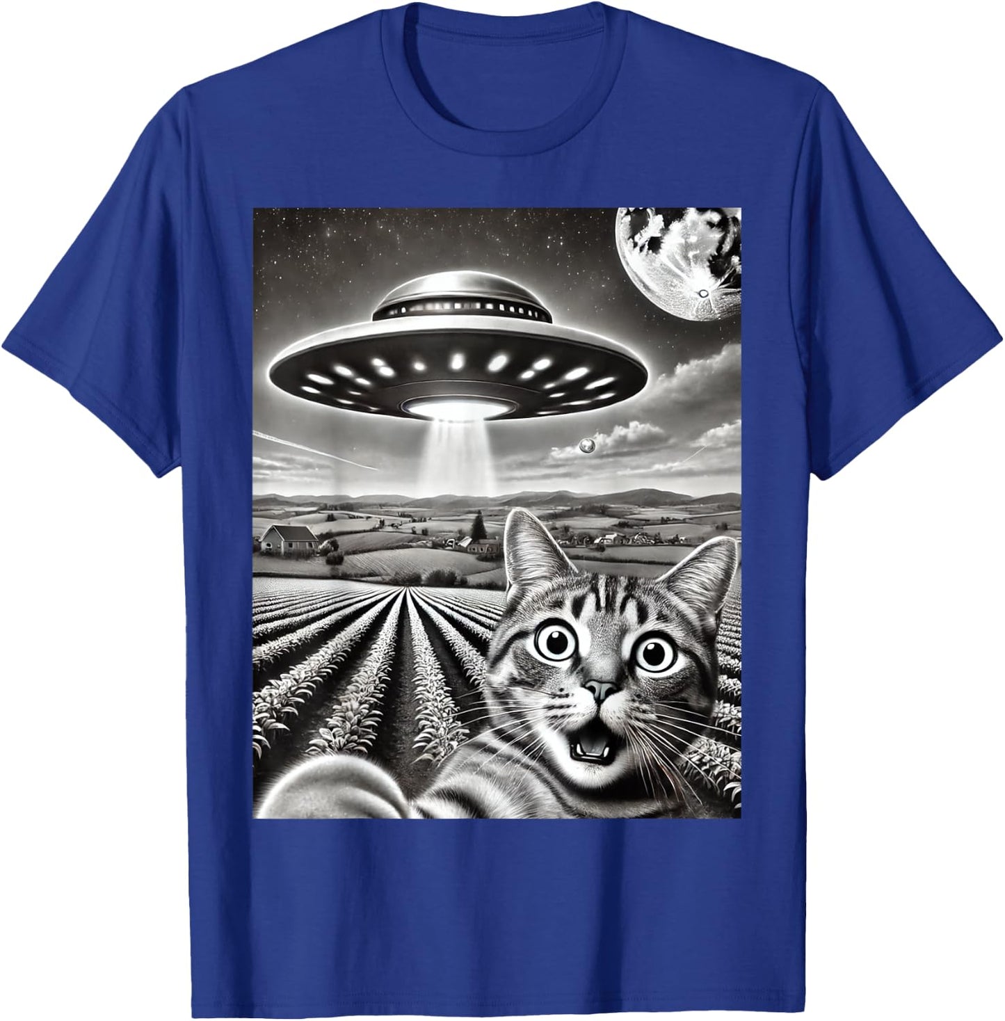 Cat Selfie With Alien UFO Funny Cat Weird Graphic Men Women Kids T-Shirt - T-Shirt | Royal