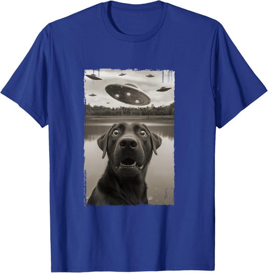 Classic Funny UFO and Labrador Retriever Selfie T-Shirt - T-Shirt | Royal