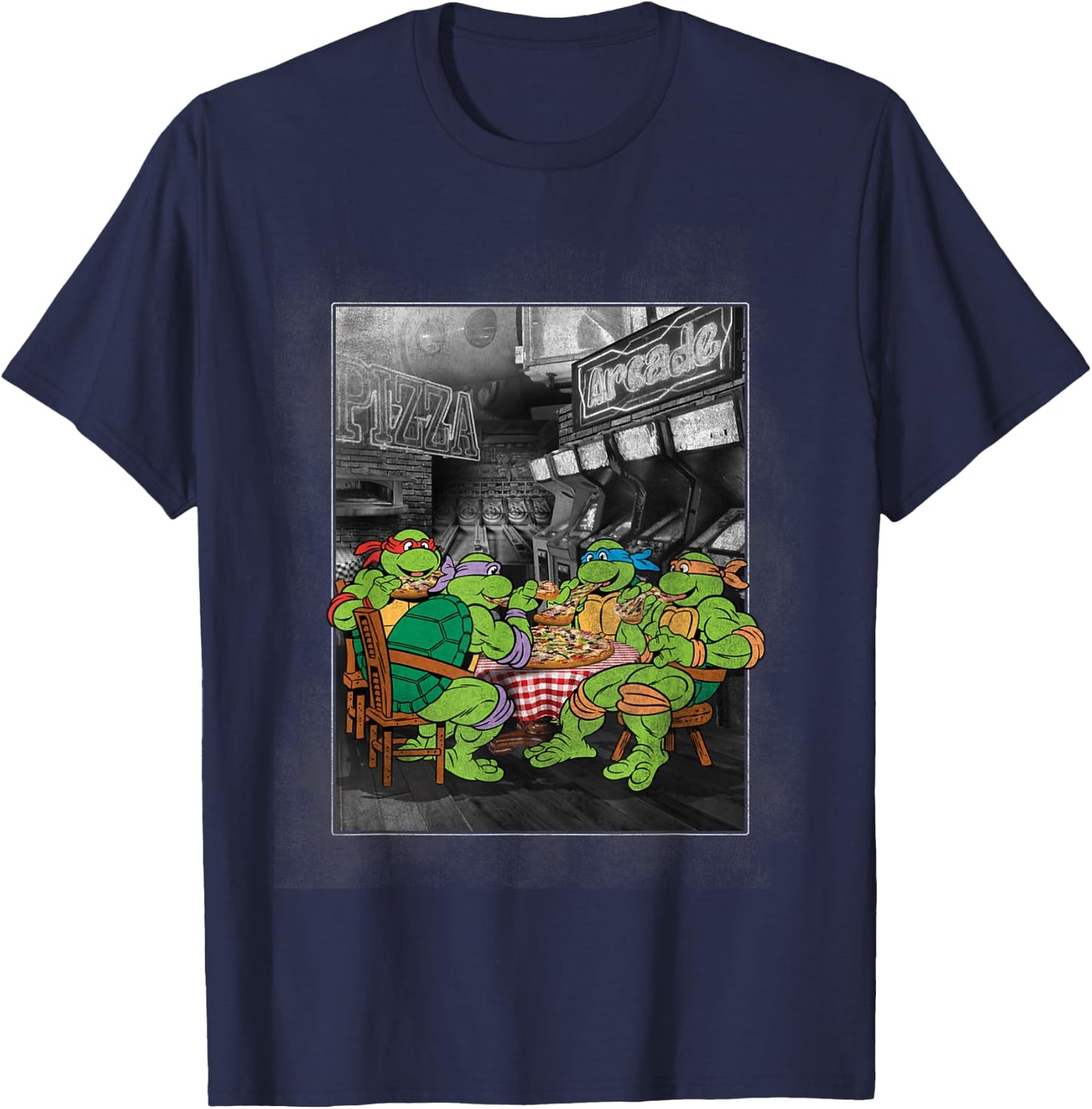 TMNT Photoreal Group Eating Pizza T-Shirt - T-Shirt | Navy