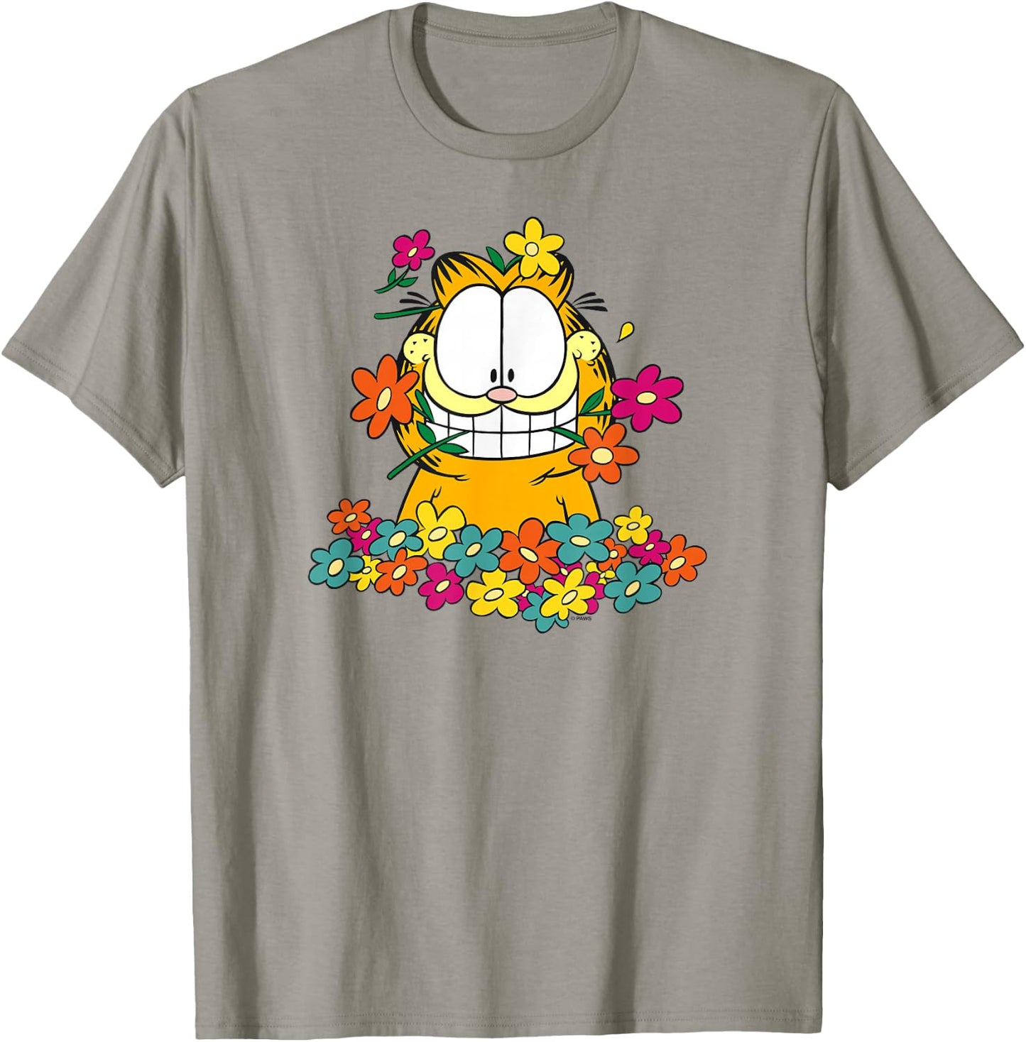 Garfield in The Garden T-Shirt - T-Shirt | Sand