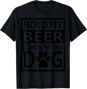 Retro Vintage Holding My Beer I Gotta Pet This Dog T-Shirt - T-Shirt | Black