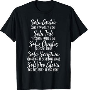 Five Solas Latin and English Cute Script Text T-Shirt - T-Shirt | Black