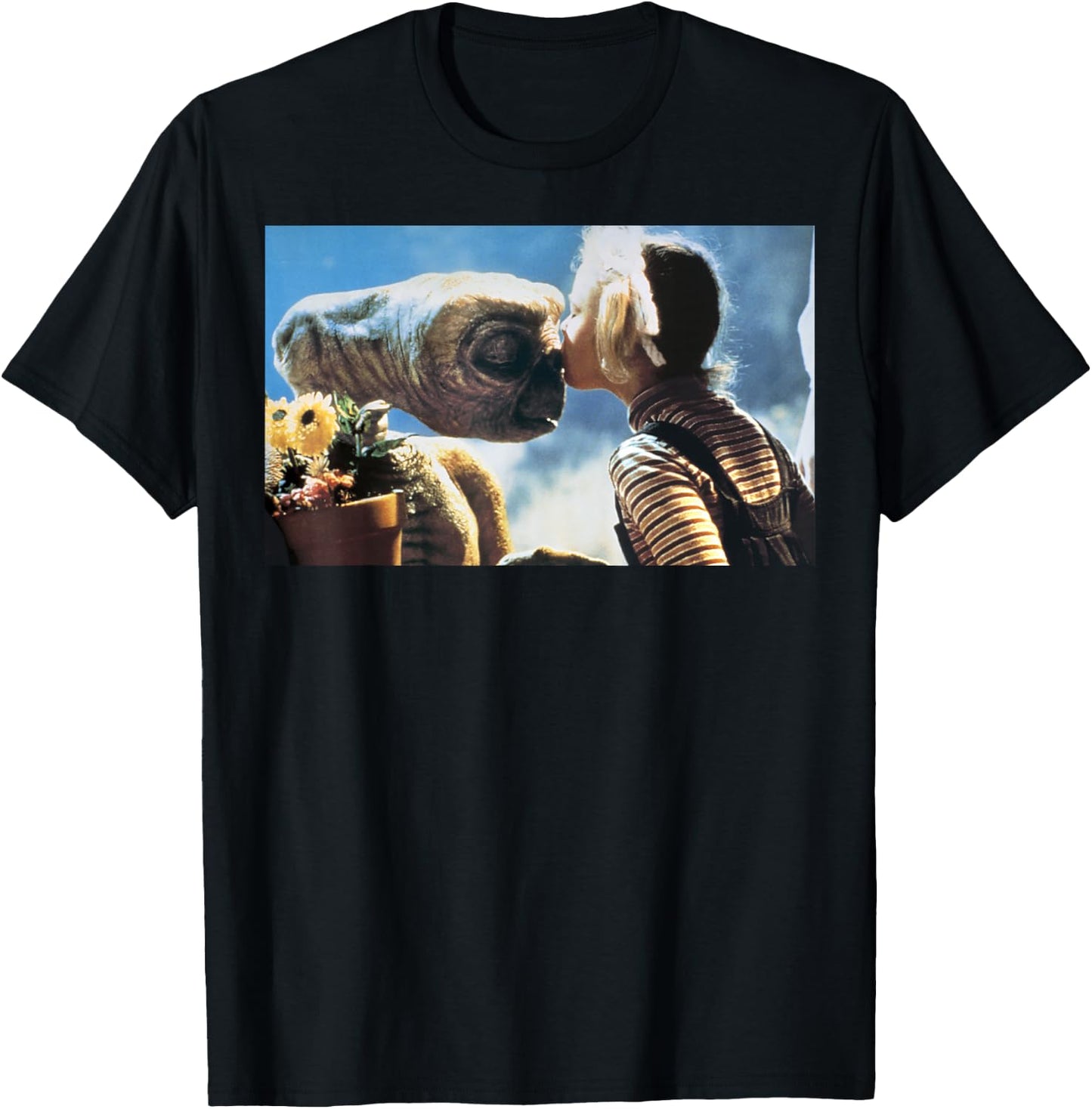 E.T. Gertie Kissing E.T. On the Nose Graphic T-Shirt - T-Shirt | Black