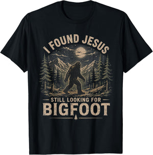 I Found Jesus Still Looking for Bigfoot Retro Vintage T-Shirt - T-Shirt | Black