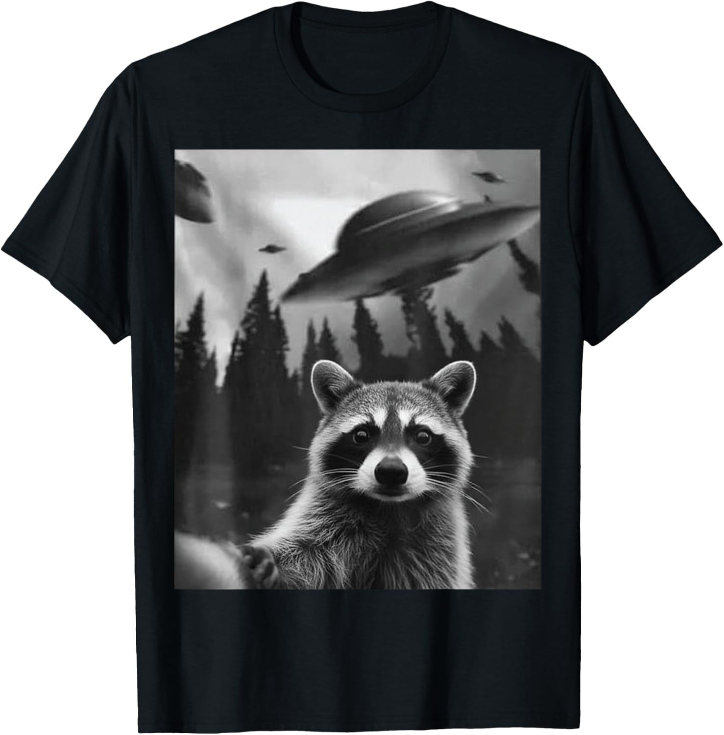 Funny Alien Raccoon UFO Retro Sci Fi Space Humor Men Women T-Shirt - T-Shirt | Black